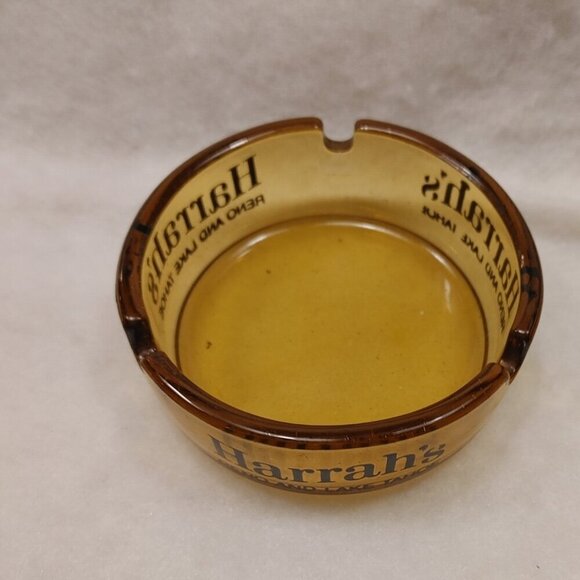 Vintage Harrah's Hotel/Casino 1980's Era Amber Ash Tray Collectible RARE - Picture 3 of 5